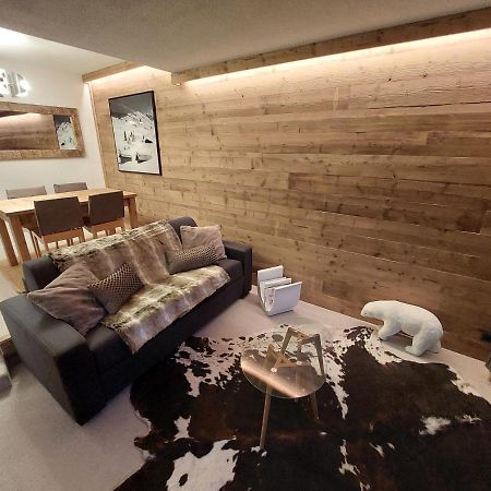 40M2 - Ski Aux Pieds - La Tania - Parking Couvert ภายนอก รูปภาพ